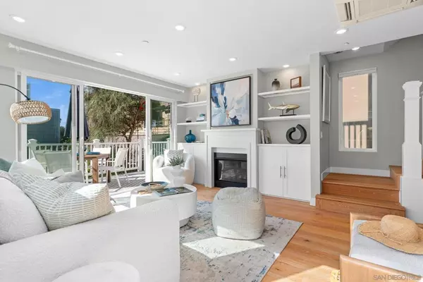 San Diego, CA 92107,4954 Saratoga Ave