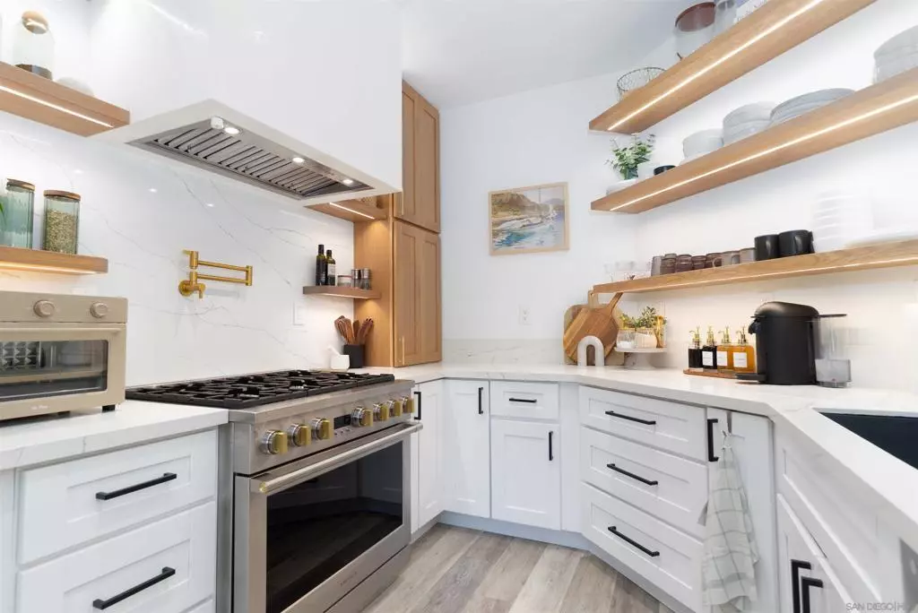 National City, CA 91950,4104 Creekside Ct