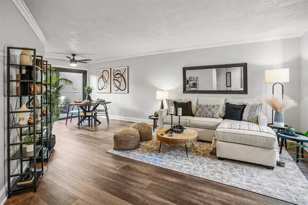 San Diego, CA 92107,3926 Voltaire Street