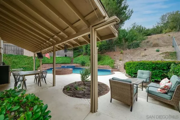 San Diego, CA 92120,8008 Deerfield St