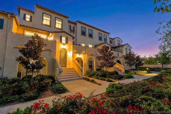 Oceanside, CA 92056,4382 Pacifica Way #4