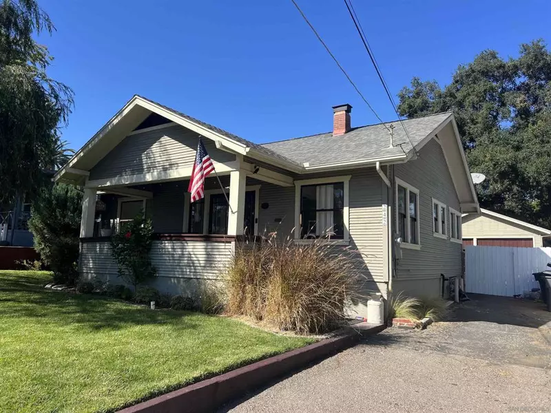 242 E 9th Ave, Escondido, CA 92025