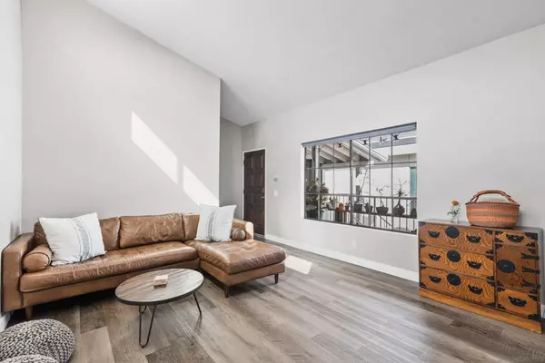 San Diego, CA 92116,4475 Campus Ave #5