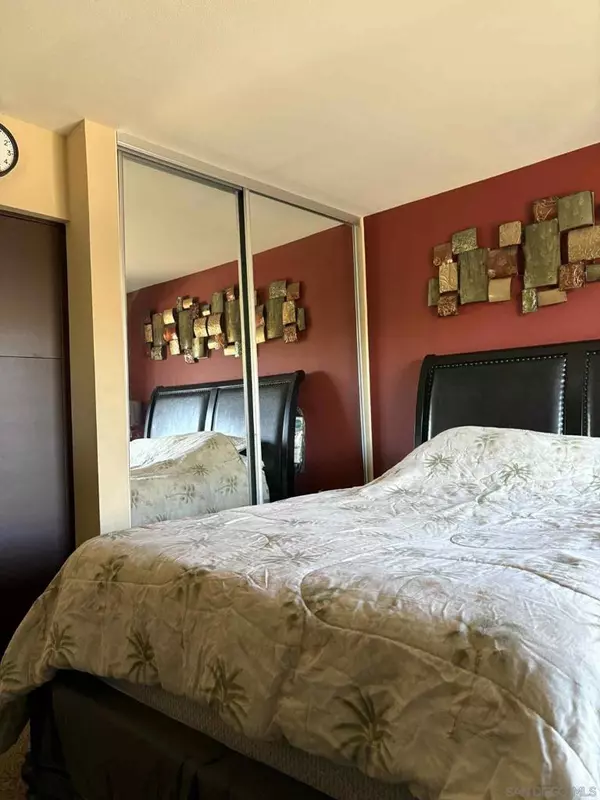 National City, CA 91950,801 National City Blvd #204