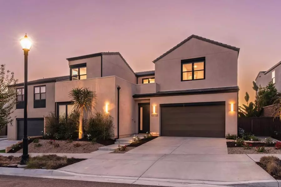 13722 Canyon Loop Trl, San Diego, CA 92130