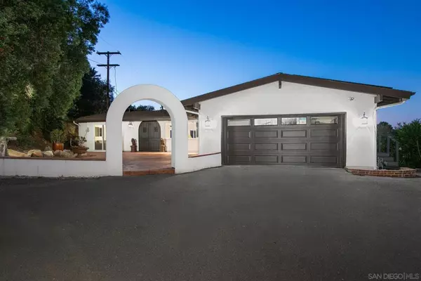 La Mesa, CA 91941,5030 Helix Ter