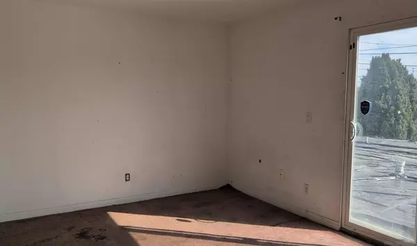 Chula Vista, CA 91911,1042 Fifth Ave