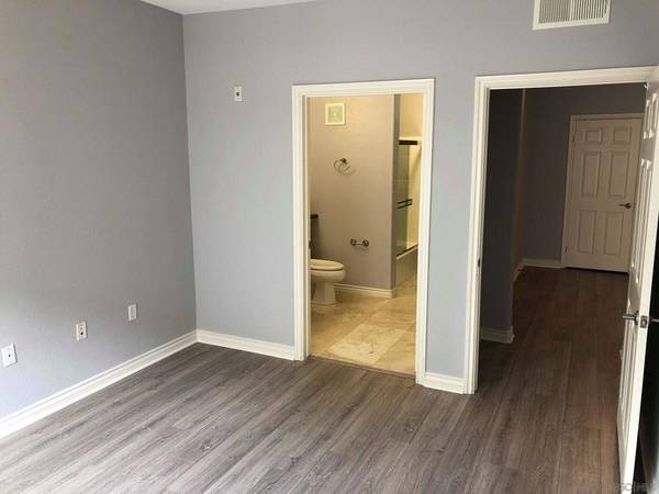 La Jolla, CA 92037,9293 Regents Rd