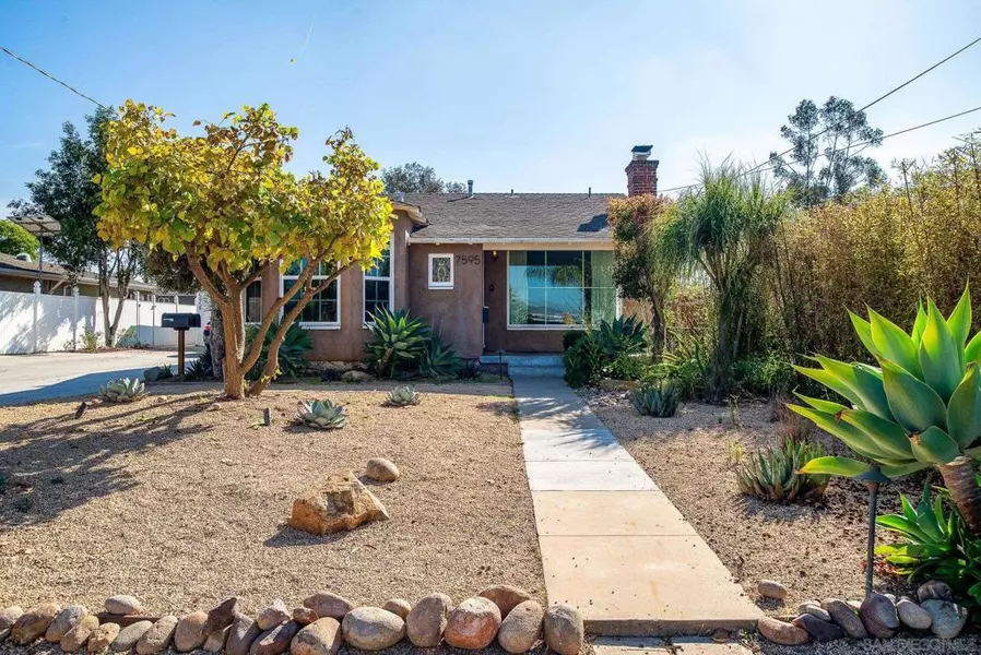 7595 Saranac Ave, La Mesa, CA 91942