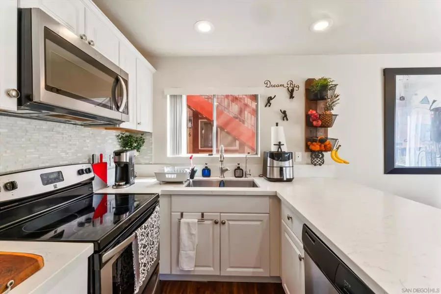 5483 Adobe Falls Rd. #7, San Diego, CA 92120