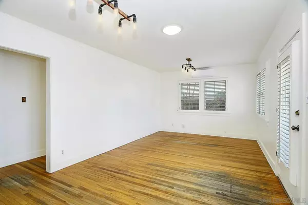 San Diego, CA 92116,4524 Maryland Ct