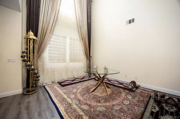 Santee, CA 92071,5120 Sevilla St