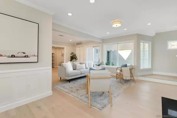 Coronado, CA 92118,302 E Ave