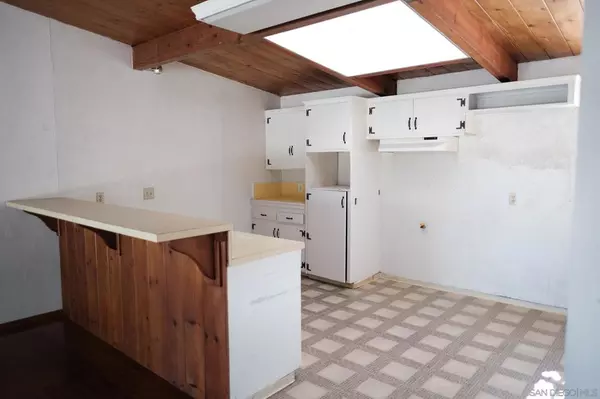 Lemon Grove, CA 91945,7082 Casa Ln