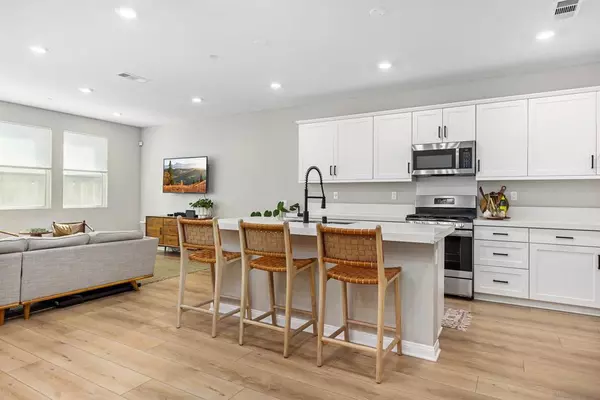 Chula Vista, CA 91913,1776 Whitmore Loop