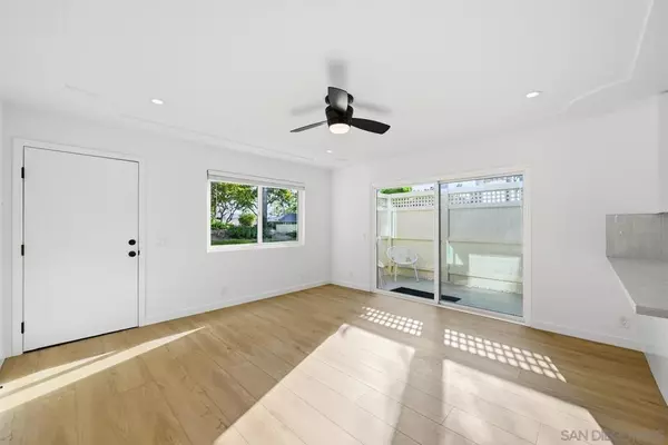 Encinitas, CA 92024,1769 Red Barn Rd