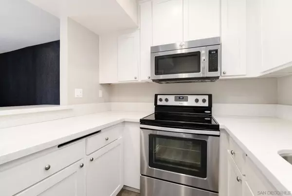 San Diego, CA 92120,6775 Alvarado Rd #21