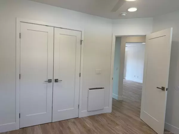 La Jolla, CA 92037,6053 La Jolla Hermosa Avenue