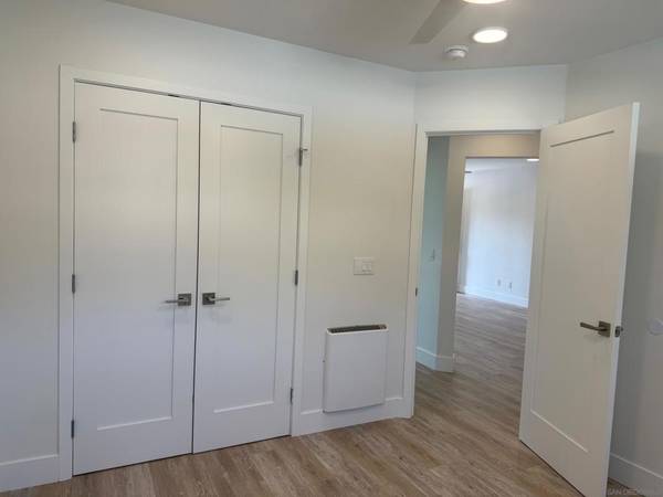 La Jolla, CA 92037,6053 La Jolla Hermosa Avenue