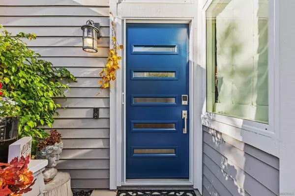 Carlsbad, CA 92011,7030 lantana ter