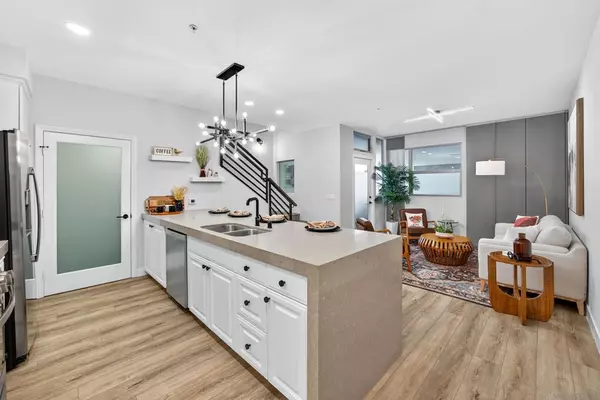 Encinitas, CA 92024,687 S Coast Highway 101 #232