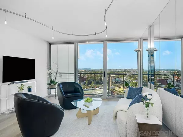 Coronado, CA 92118,1720 Avenida del Mundo #1601