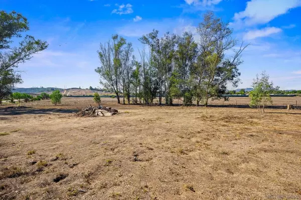 Ramona, CA 92065,1703 Ashley