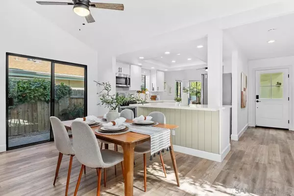 Carlsbad, CA 92009,3305 Vivienda Circle