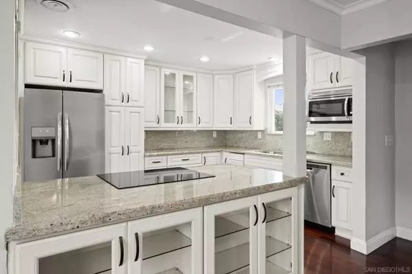 San Diego, CA 92110,2634 38 Juan St