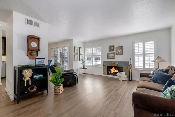 1122 Via Loma Vista, El Cajon, CA 92019