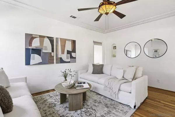 San Diego, CA 92116,2717 Meade Ave