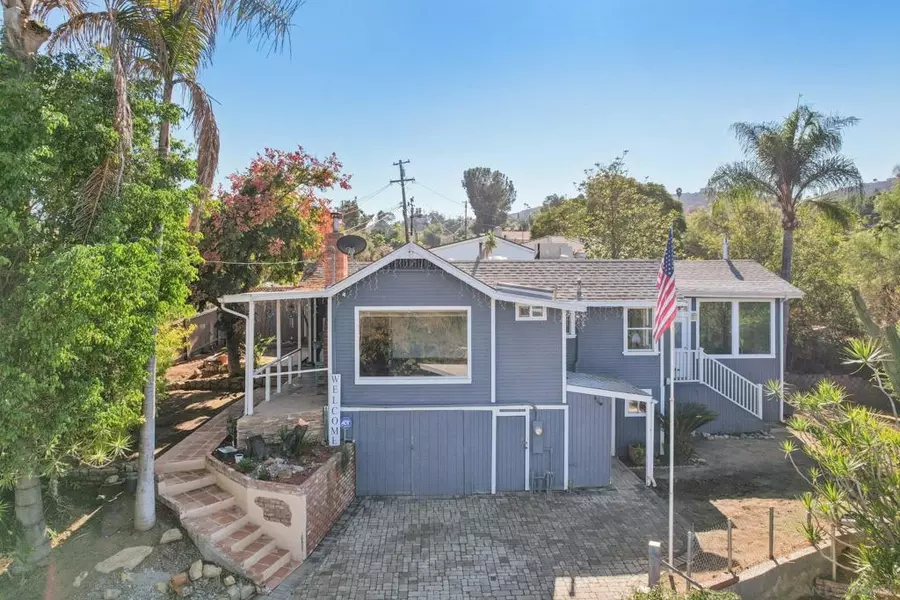 8800 Gardena Rd, Lakeside, CA 92040