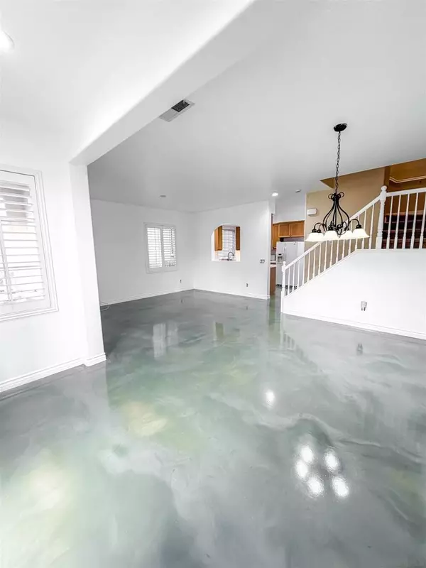 Chula Vista, CA 91913,1431 Trouville Ln #5