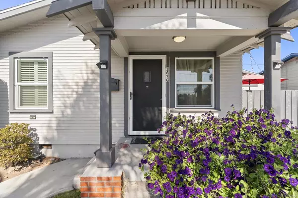 San Diego, CA 92104,3676 Dwight St