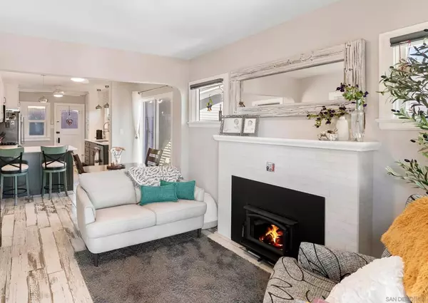 San Diego, CA 92104,3676 Dwight St