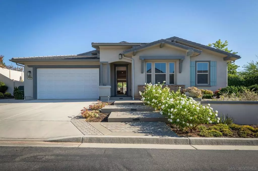 Vista, CA 92084,1525 Manzanita Hollows