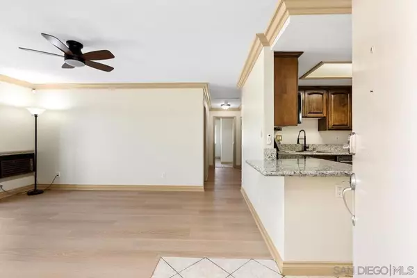 San Marcos, CA 92069,214 Woodland Pkwy #201