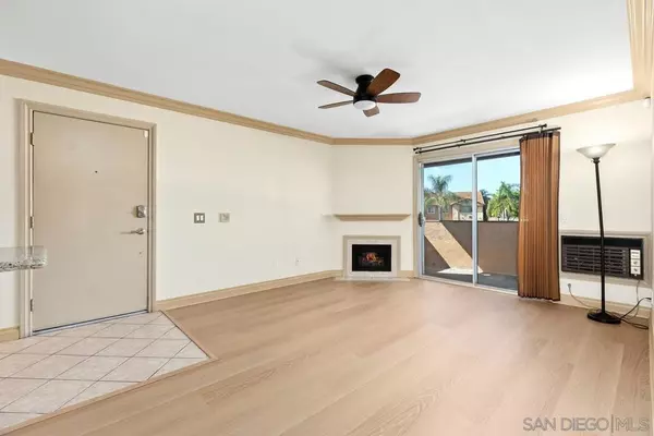 San Marcos, CA 92069,214 Woodland Pkwy #201