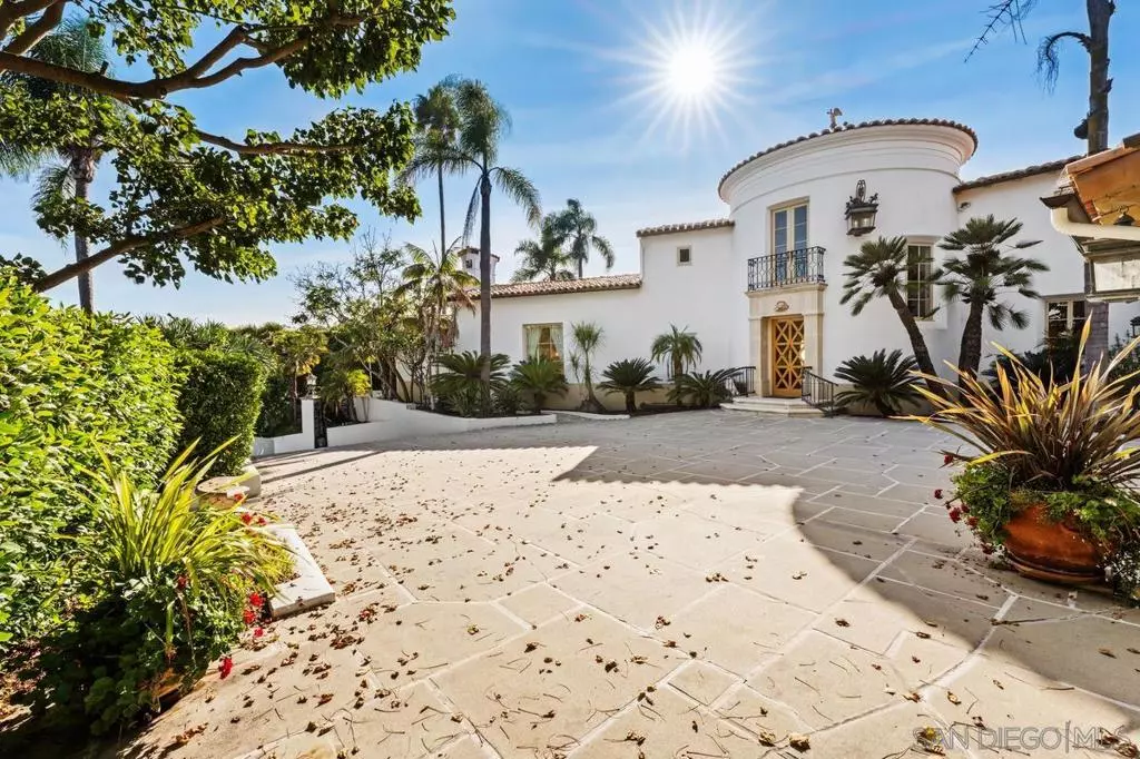 La Jolla, CA 92037,6692 La Jolla Scenic Dr S