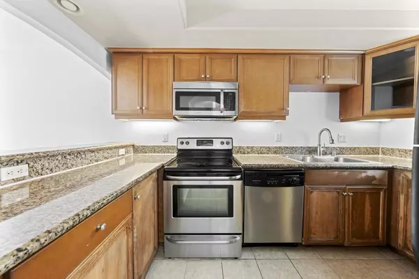 El Cajon, CA 92020,910 S Magnolia Ave #H