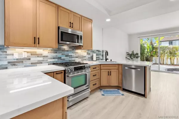 San Diego, CA 92130,3428 Voyager Cir