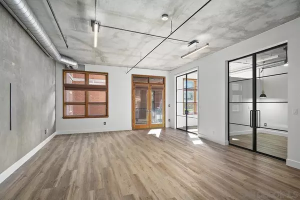 San Diego, CA 92101,877 Island Avenue #312