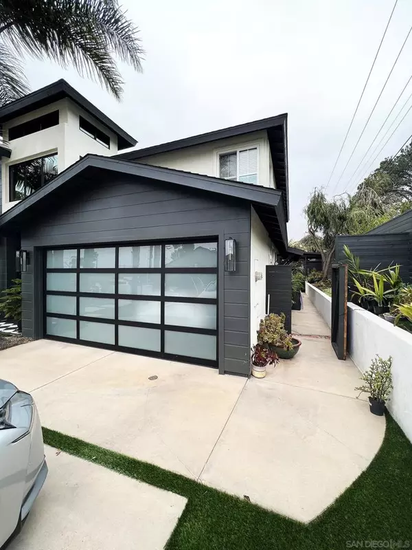 280 Hillcrest Dr #A, Encinitas, CA 92024