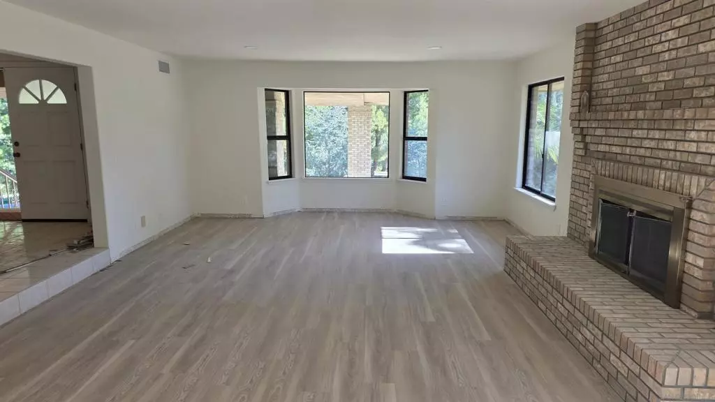 3725 Via Cielo Azul, Alpine, CA 91901