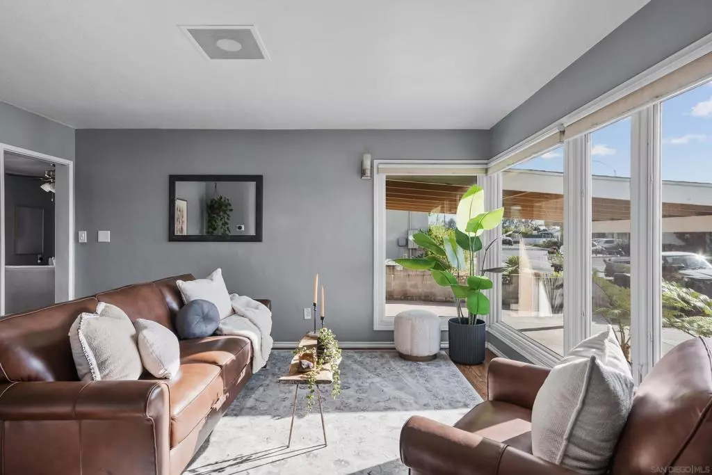 San Diego, CA 92115,4039 Hope St