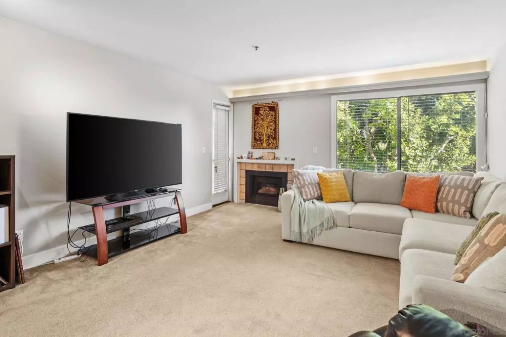 San Diego, CA 92124,11255 Tierrasanta #98