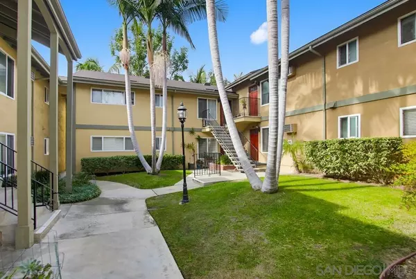 La Mesa, CA 91942,4847 Williamsburg Lane #255