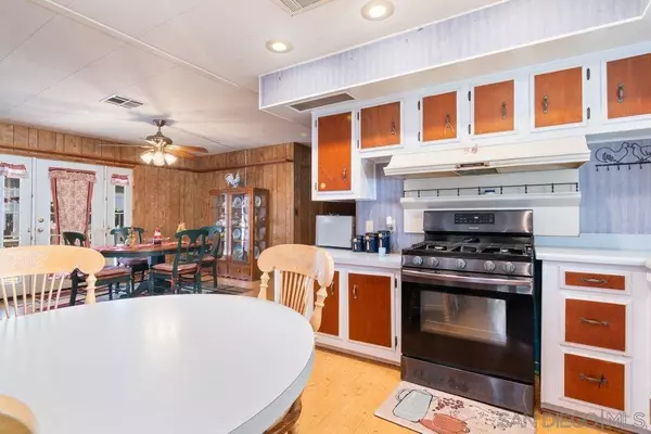 Hemet, CA 92545,5001 W Florida Avenue #32