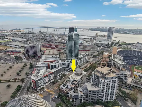 San Diego, CA 92101,206 Park Blvd #307