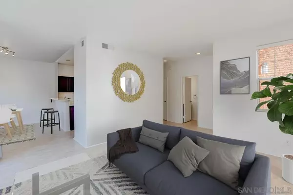 San Diego, CA 92128,18826 Caminito Cantilena #111